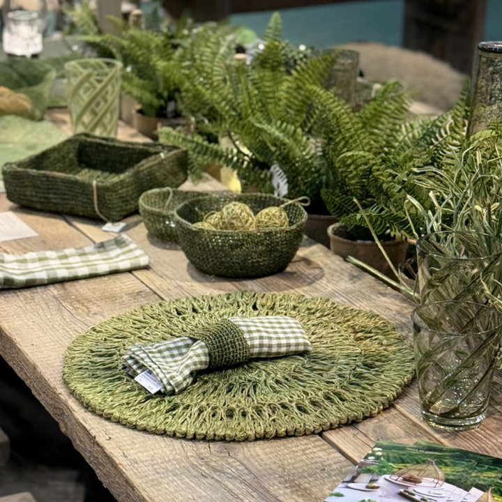 Green thick abaca underplate d40 h1.5 cm
