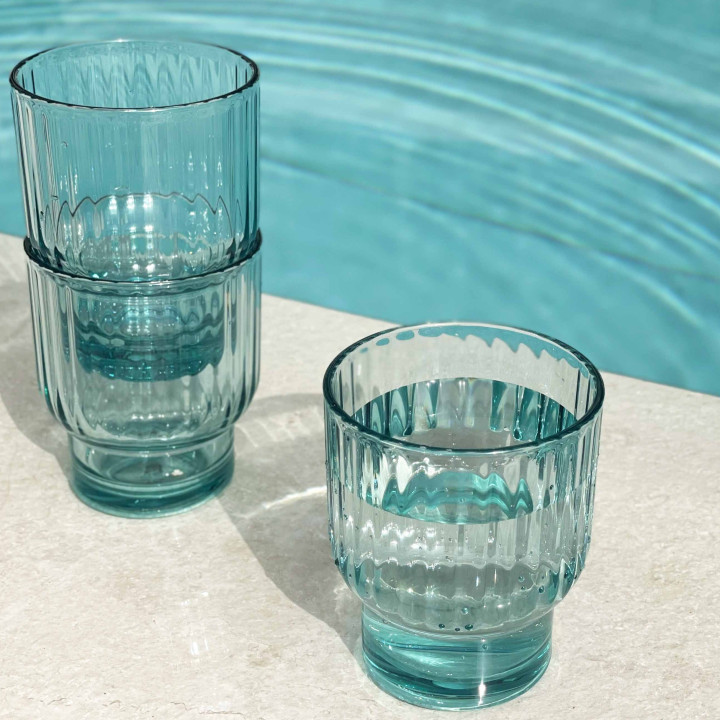 Methacrylate glass vertical lines stackable