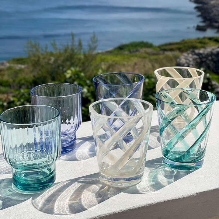 Methacrylate glass vertical lines stackable