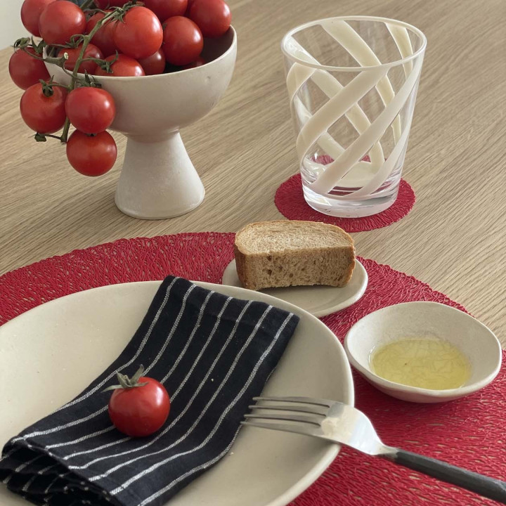 Verre en methacrylate avec spirale