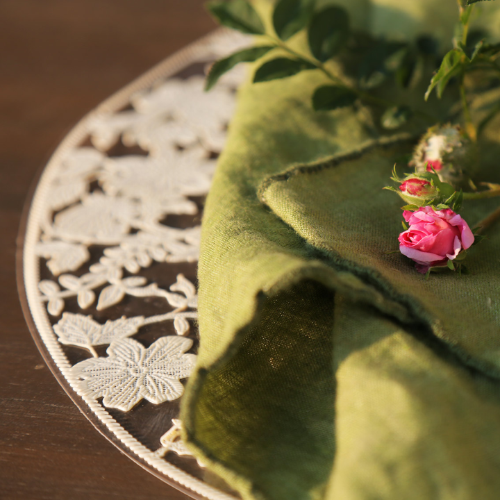 Sous-plat en pvc transparent avec fleurs