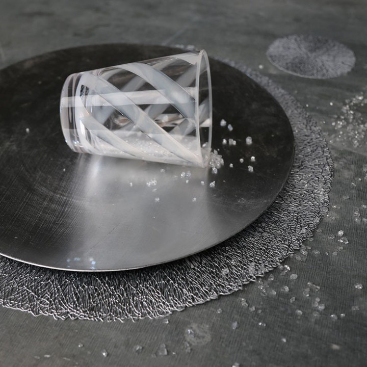 Verre en methacrylate avec spirale