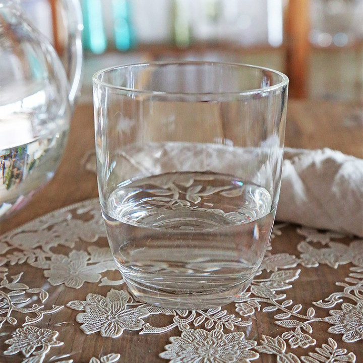Verre en methacrylate simple d9 h10.5 cm