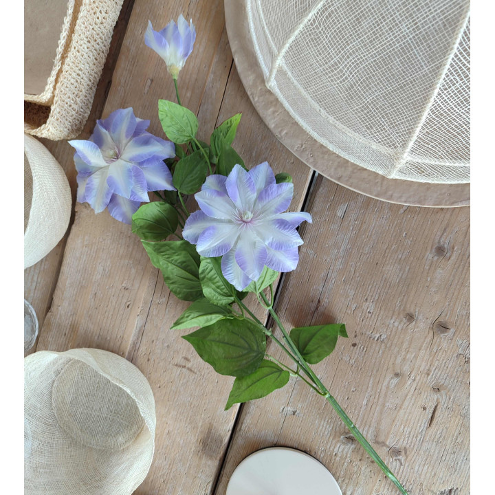 Fleur artificielle de clematis alpine bleue h76 cm