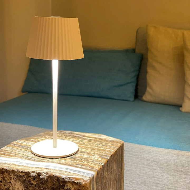 Lampe a abat-jour plisse - usb