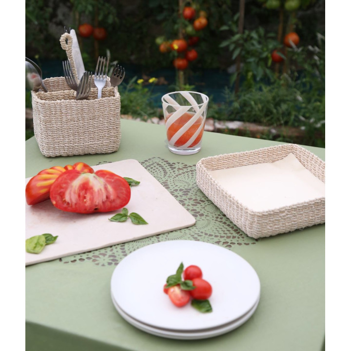 Petit panier en abaca 4 compartements poignee rigide