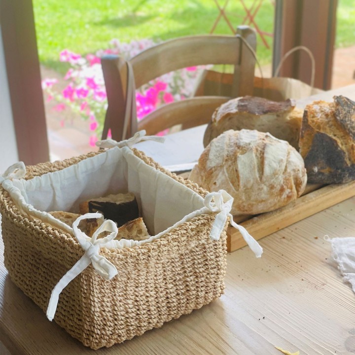 Set 2 cesti in abaca bianchi con fiocchi 18 x 16 h10 cm