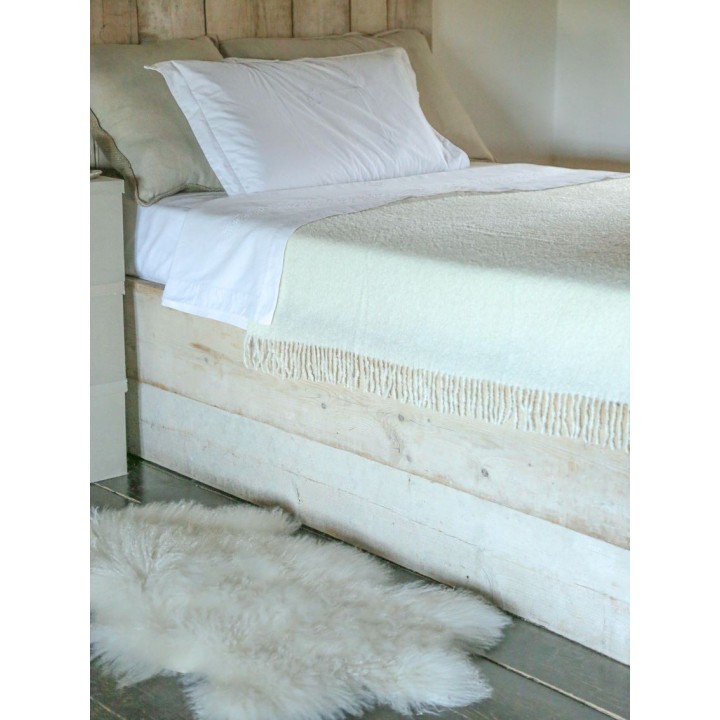 Tapis de fourrure de la mongolie couleur blanc 50 x 90 cm