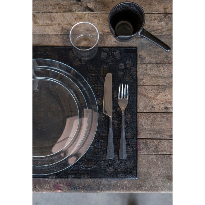 Plastic black placemat with drilled flowers 35 x 49 cm