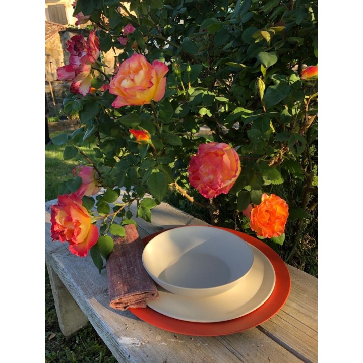 Plastic underplate orange color d33 cm